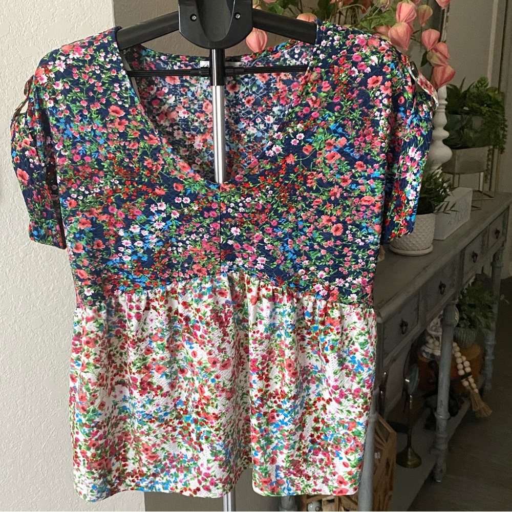 Kailey K Floral Peplum Top